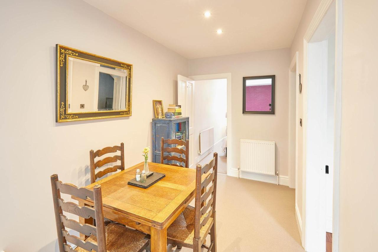 Host&Stay - Kulla Loft Harrogate Exteriör bild
